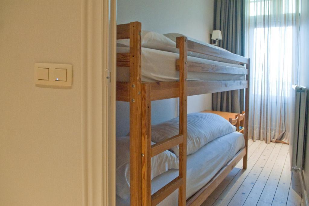 Chambre Quadruple (2 Adultes + 2 Enfants)